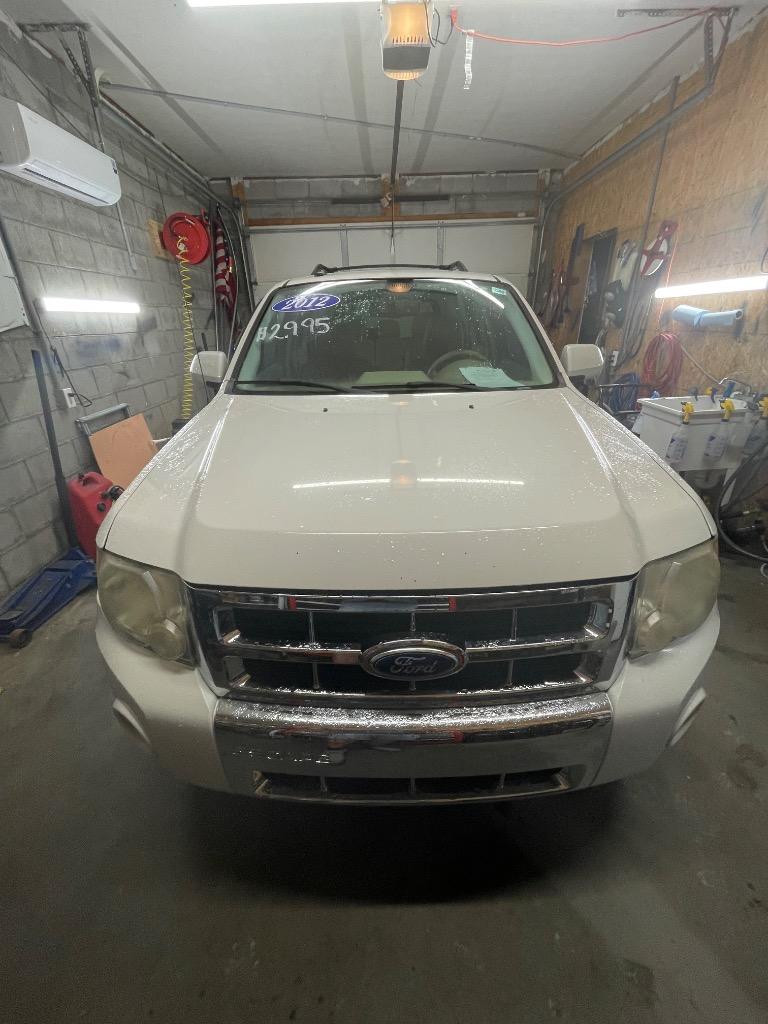 2012 Ford Escape - $2,995