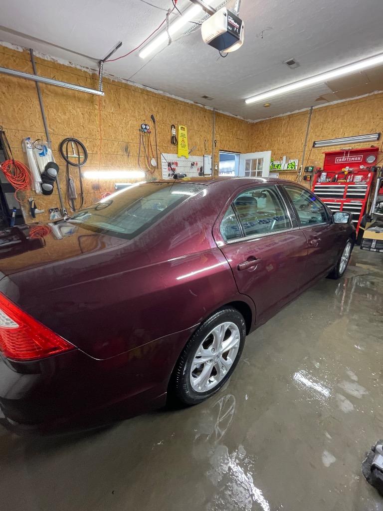 2012 Ford Fusion - $2,950