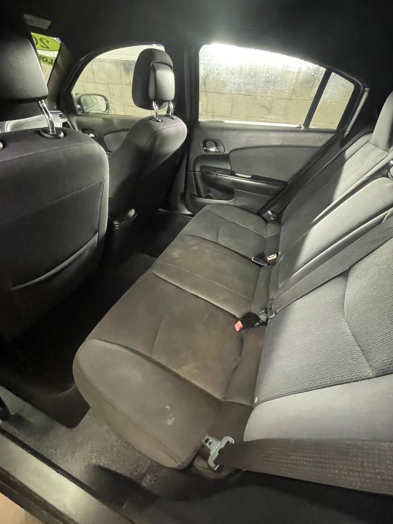 2013 Chrysler 200 - $4,400