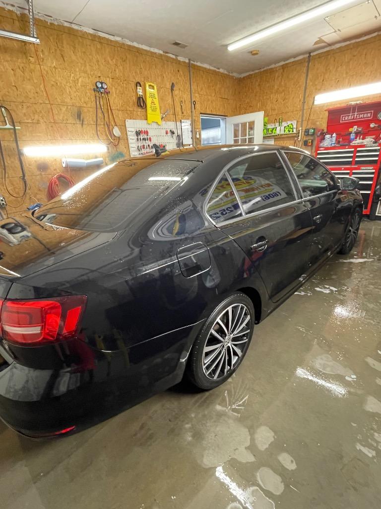 2015 Volkswagen Jetta - $5,200
