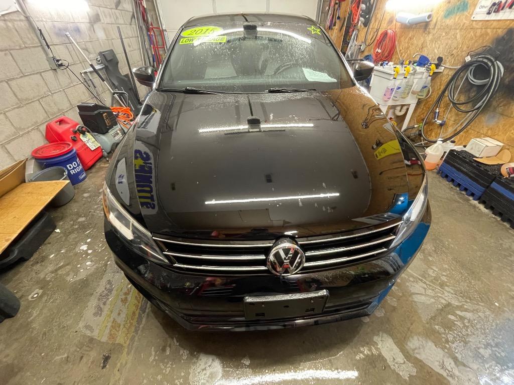 2015 Volkswagen Jetta - $5,200