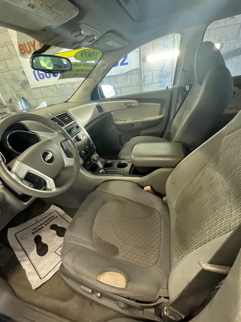 2009 Chevrolet Traverse - $4,999
