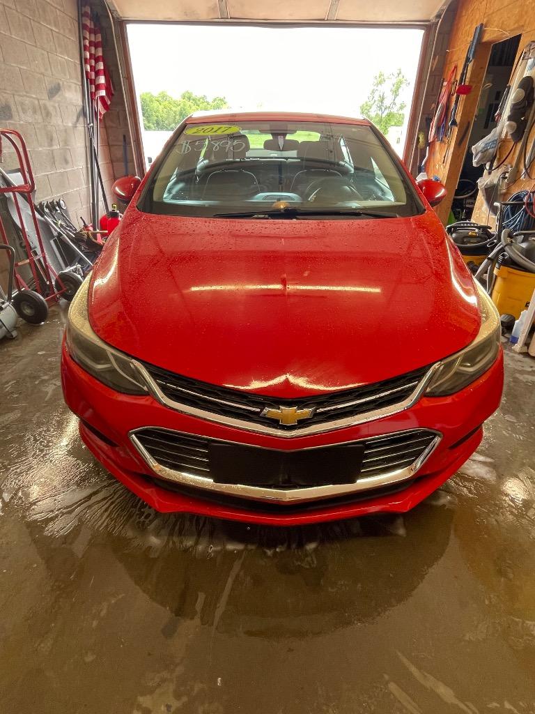 2017 Chevrolet Cruze - $5,895