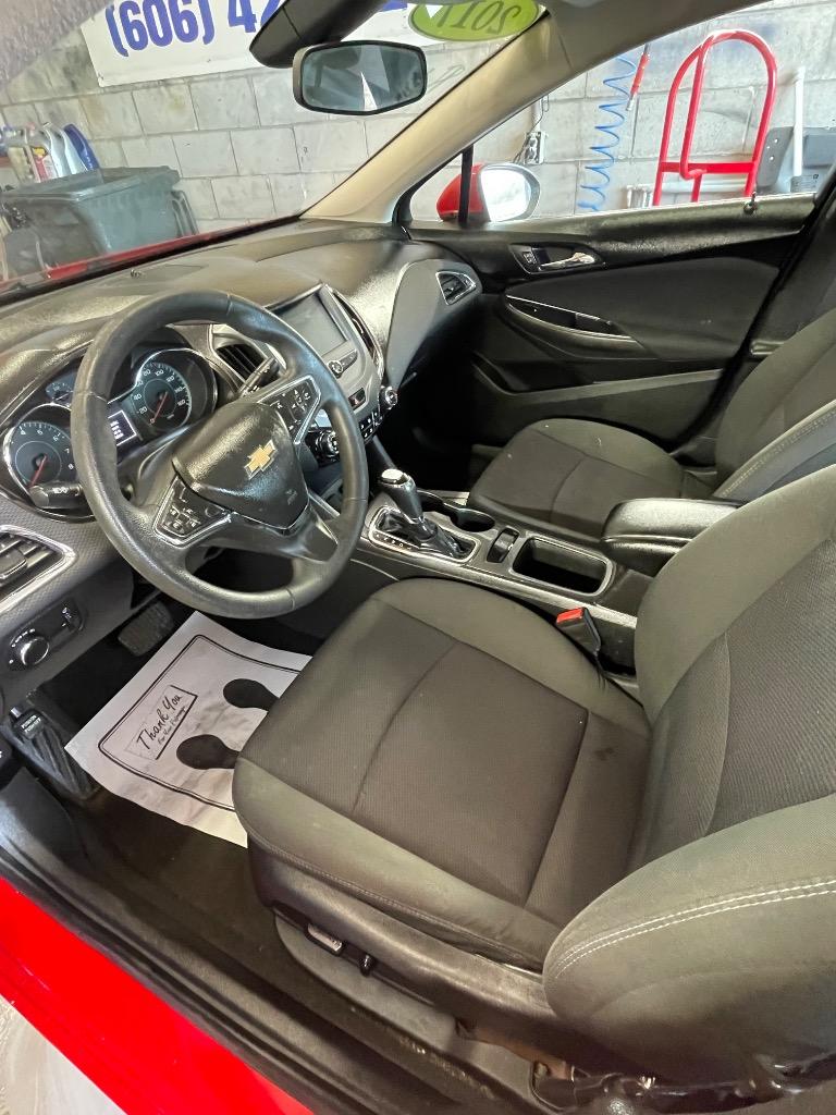 2017 Chevrolet Cruze - $5,895
