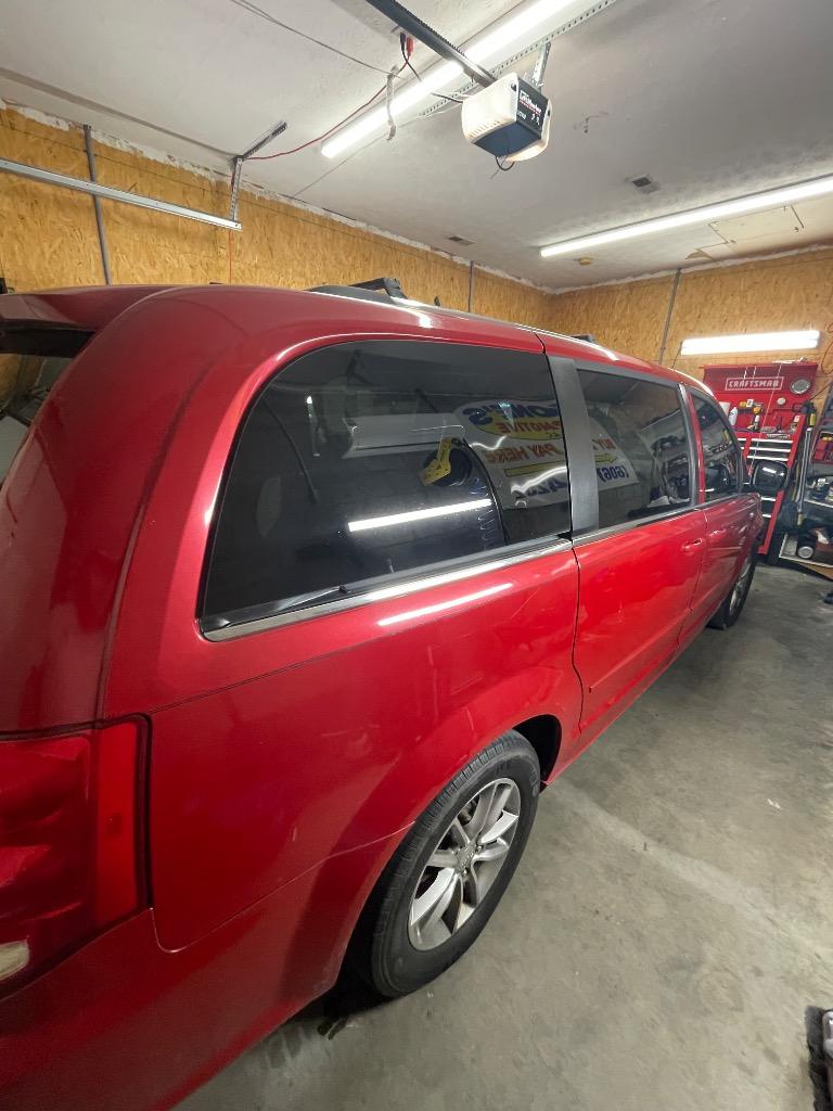 2014 Dodge Grand Caravan - $4,995