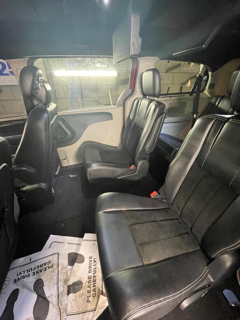 2014 Dodge Grand Caravan - $4,995