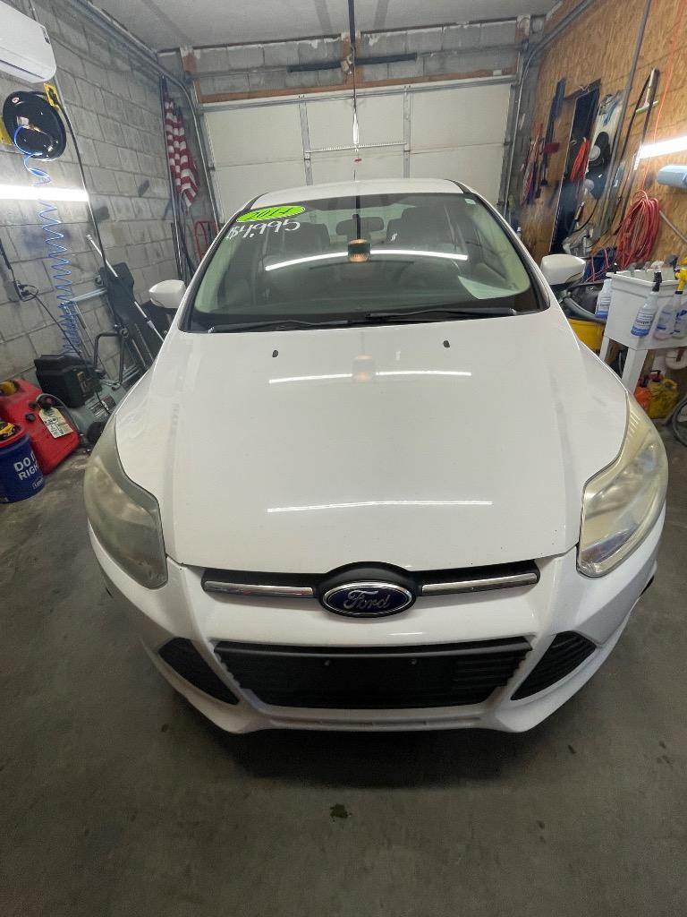 2014 Ford Focus - $3,865