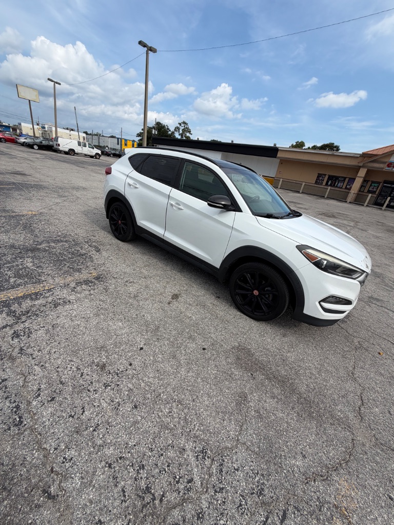 2017 Hyundai Tucson - $8,450