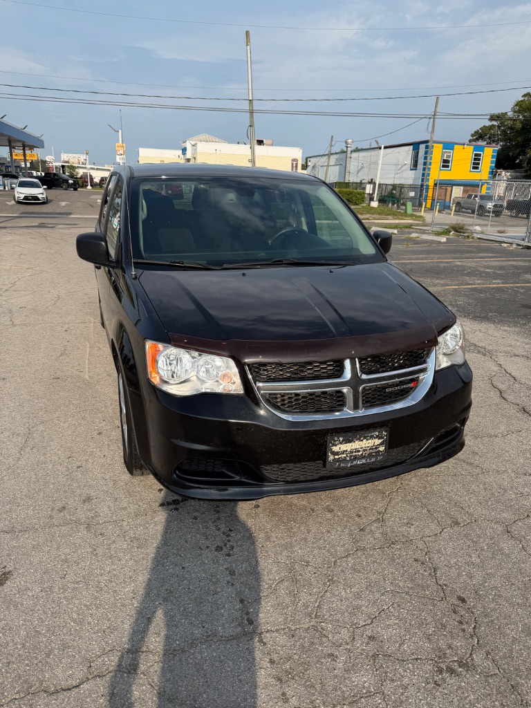 2018 Dodge Grand Caravan - $6,350