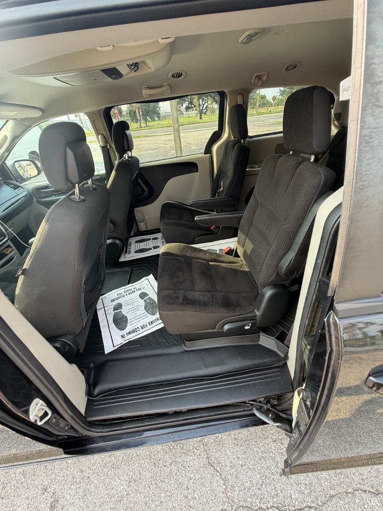2018 Dodge Grand Caravan - $6,350
