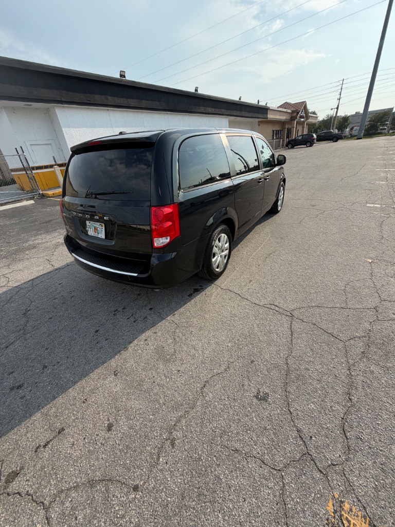 2018 Dodge Grand Caravan - $6,350