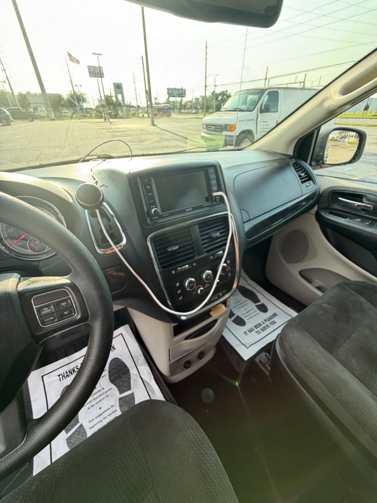 2018 Dodge Grand Caravan - $6,350