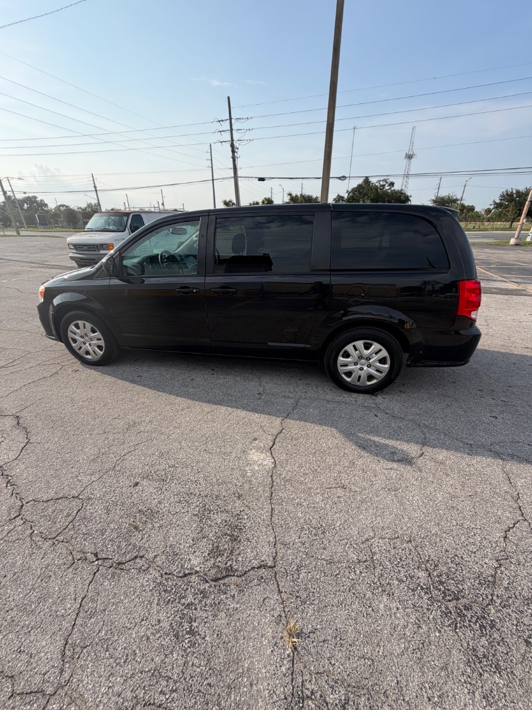 2018 Dodge Grand Caravan - $6,350