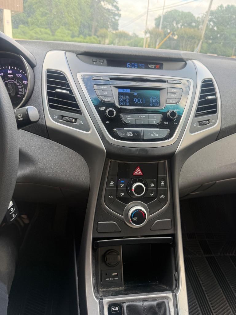 2015 Hyundai Elantra - $4,500