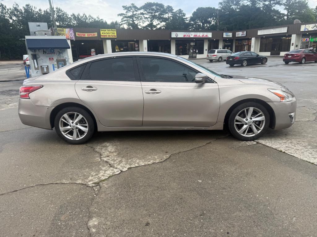 2014 Nissan Altima - $4,550