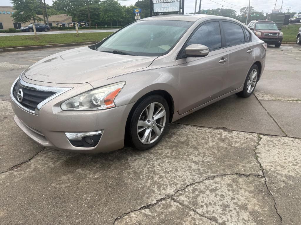 2014 Nissan Altima - $4,550