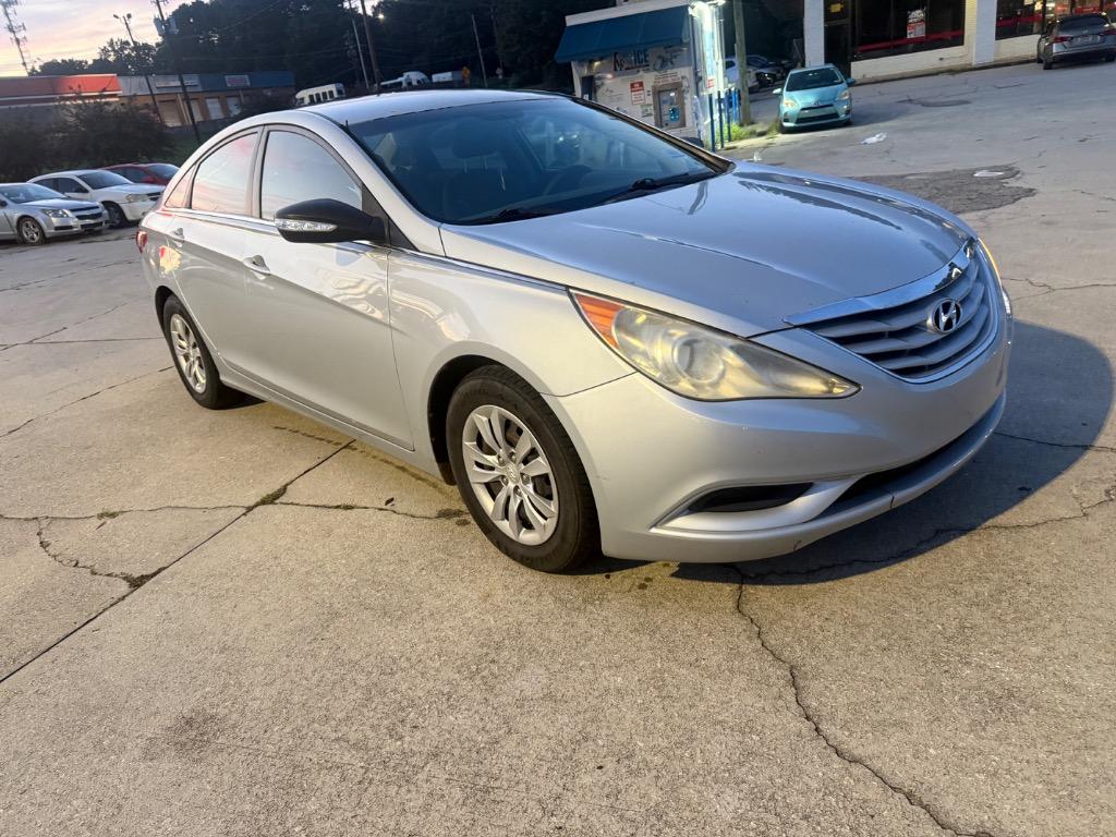 2011 Hyundai Sonata - $1,950