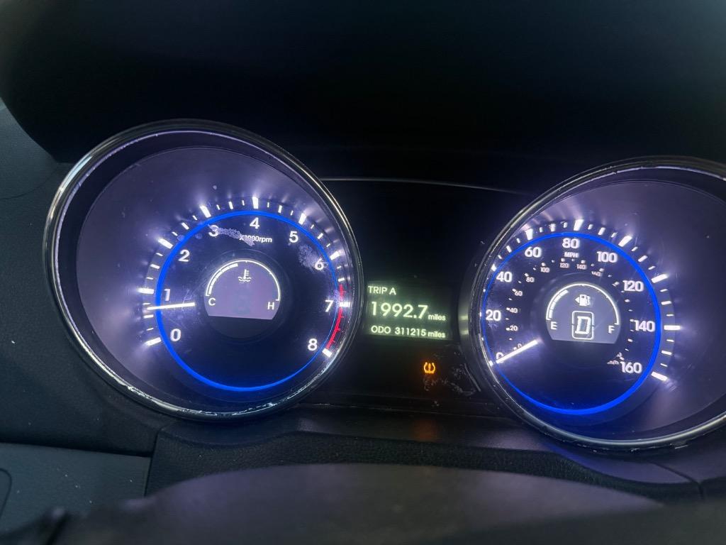 2011 Hyundai Sonata - $1,950