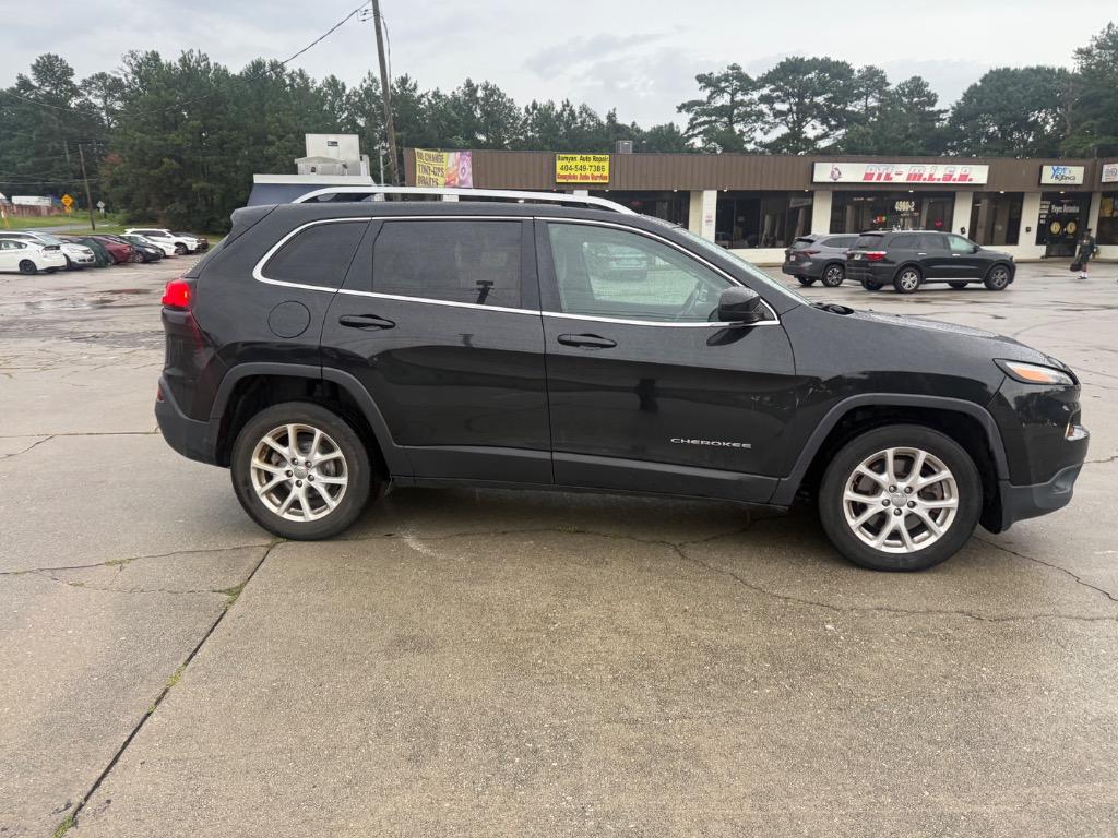 2016 Jeep Cherokee - $3,550
