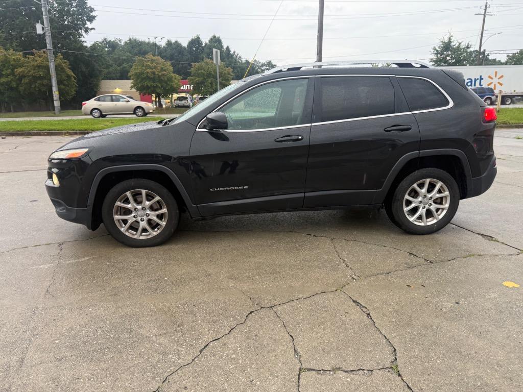 2016 Jeep Cherokee - $3,550