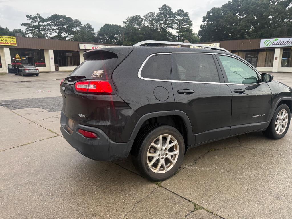 2016 Jeep Cherokee - $3,550