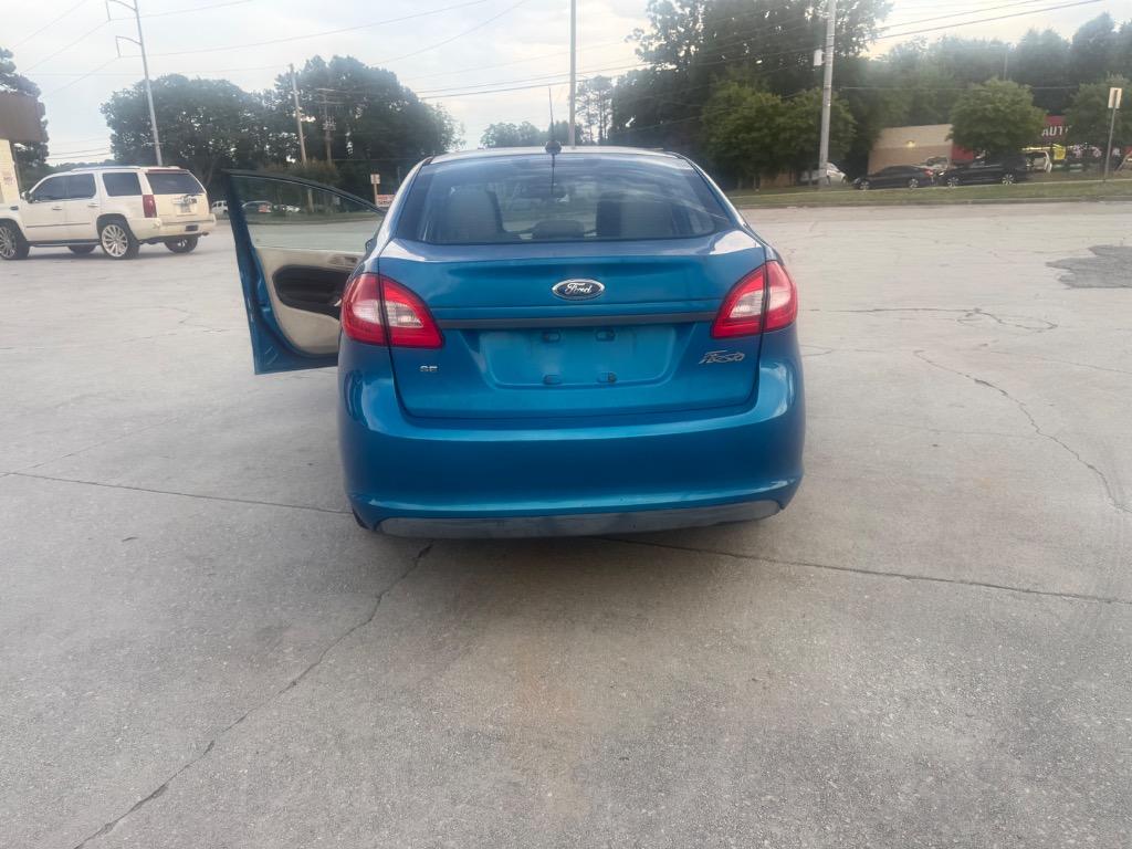 2012 Ford Fiesta - $2,550