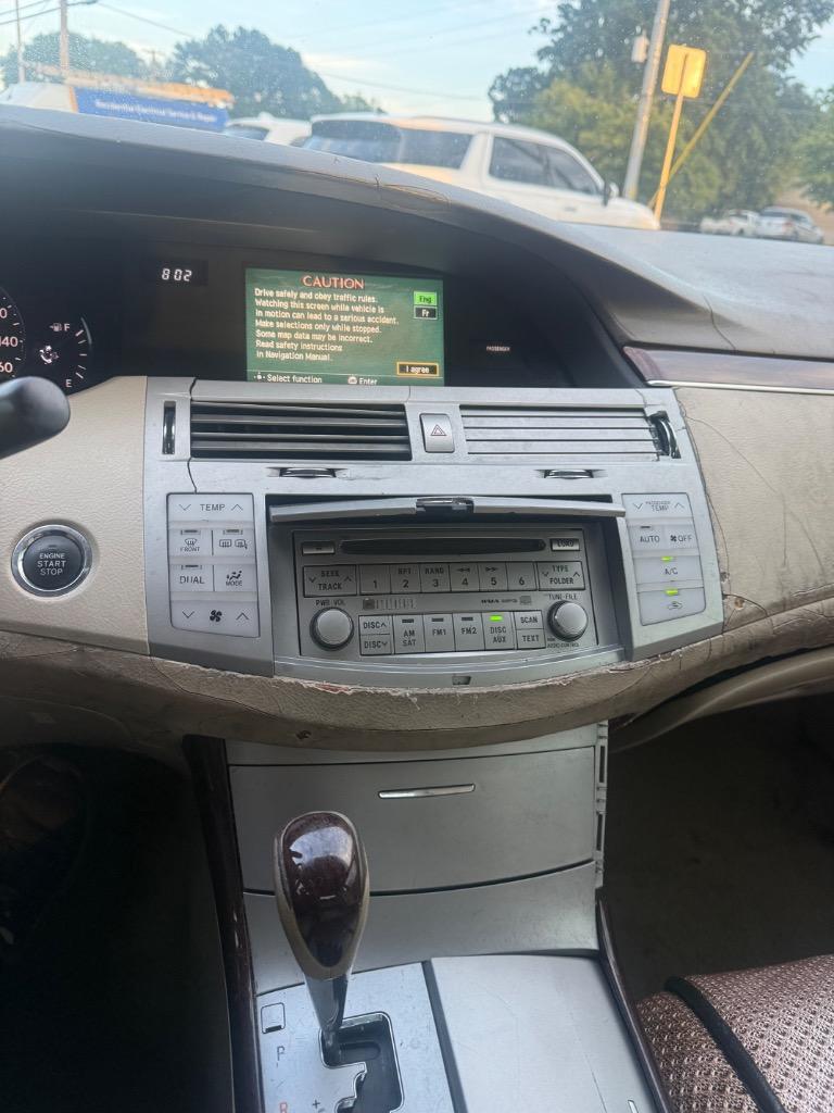 2009 Toyota Avalon - $2,575