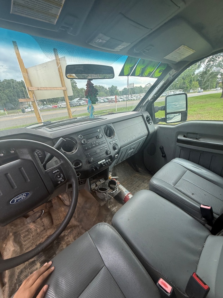2015 Ford F-250 - $5,499