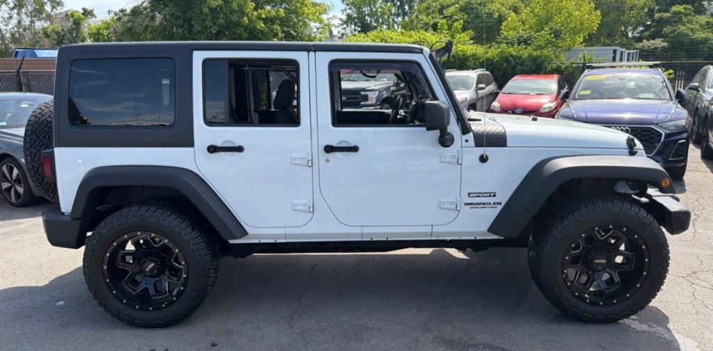 2017 Jeep Wrangler - $17,995