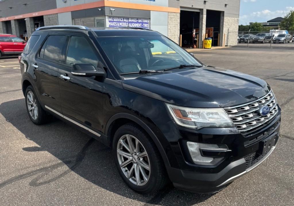 2016 Ford Explorer - $12,995