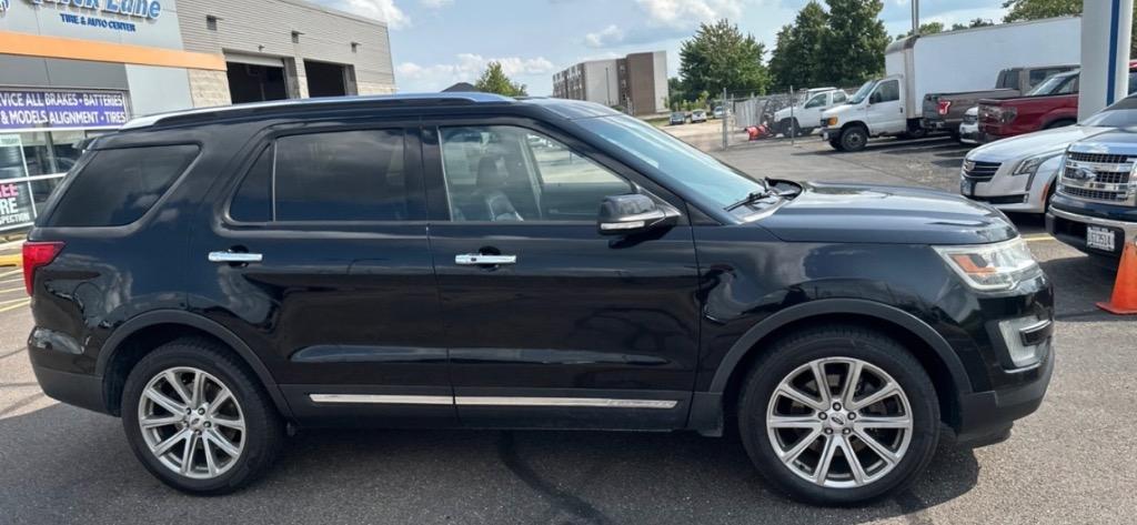2016 Ford Explorer - $12,995