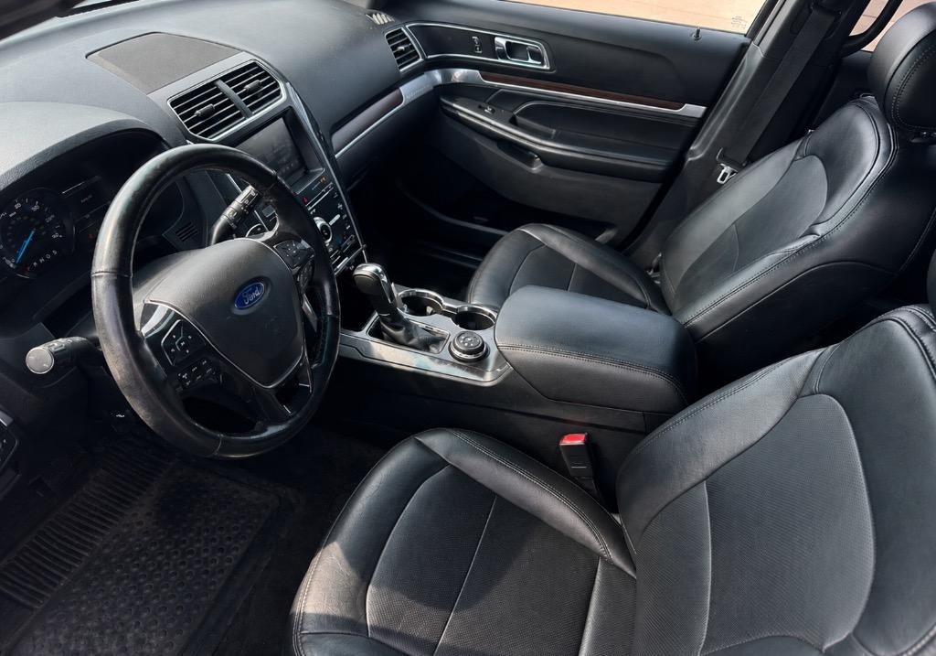 2016 Ford Explorer - $12,995