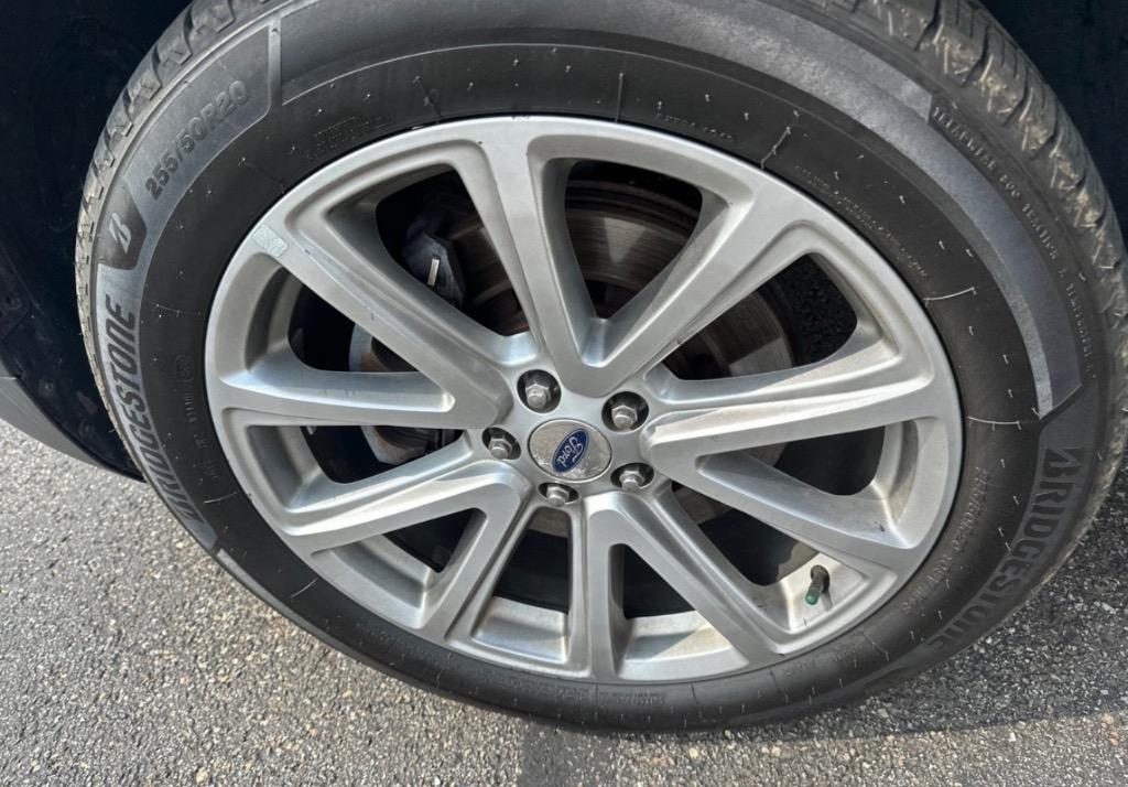 2016 Ford Explorer - $12,995