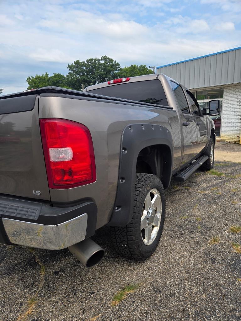 2012 Chevrolet Silverado - $18,995