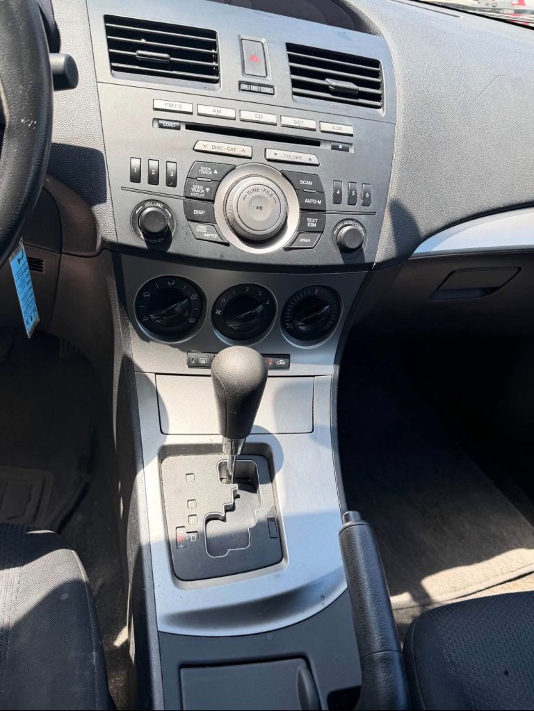 2010 MAZDA MAZDA3 - $4,199
