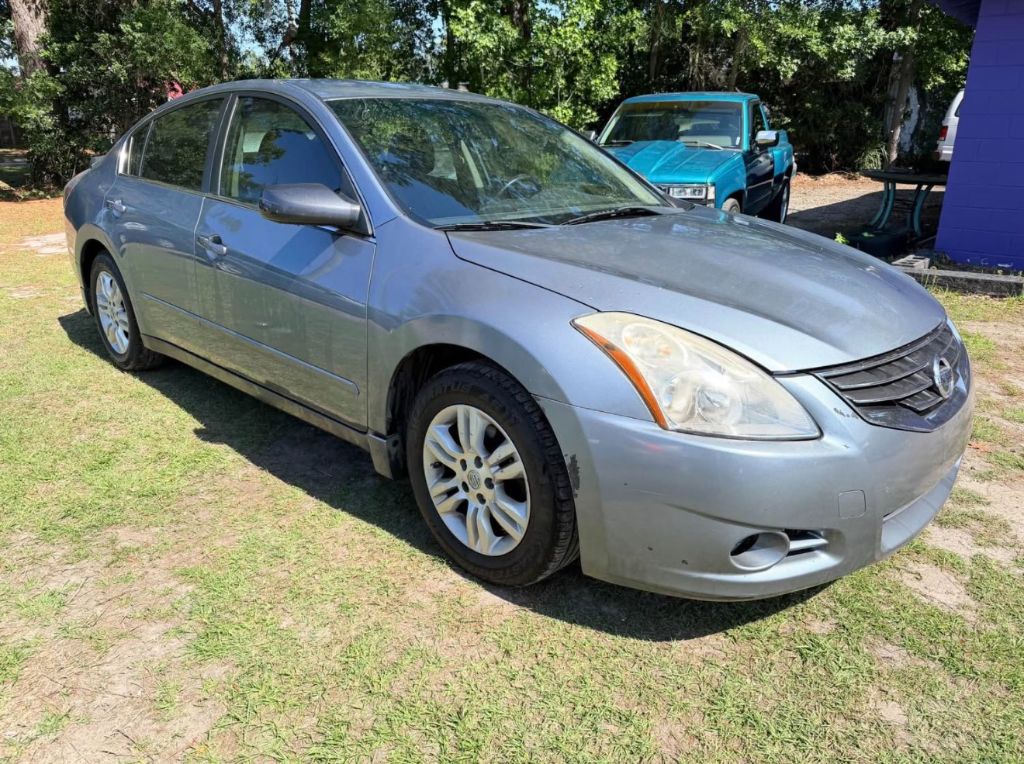 2012 Nissan Altima - $4,000
