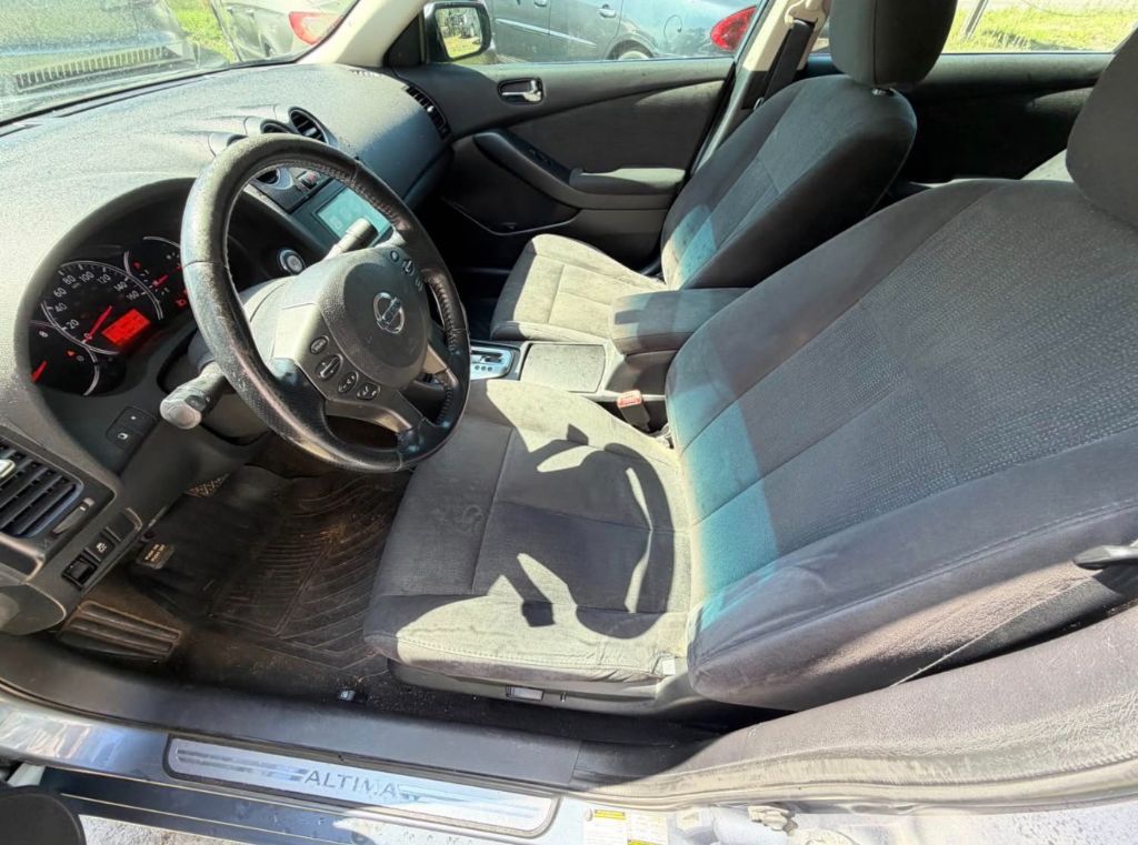 2012 Nissan Altima - $4,000
