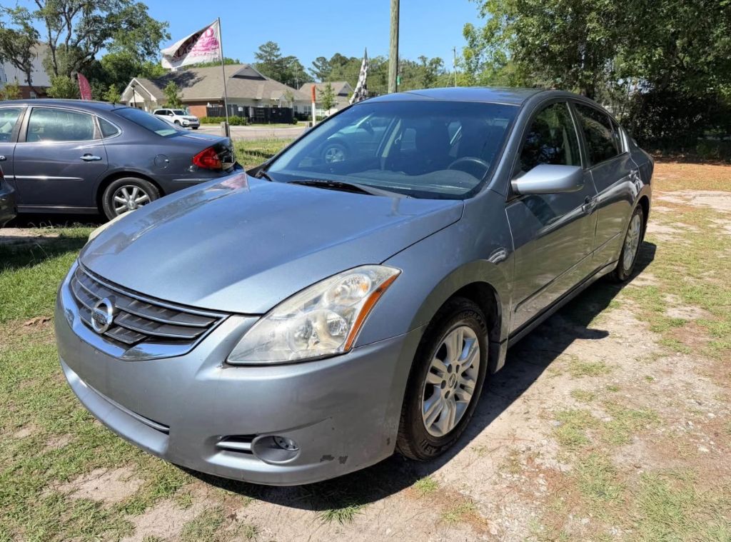 2012 Nissan Altima - $4,000