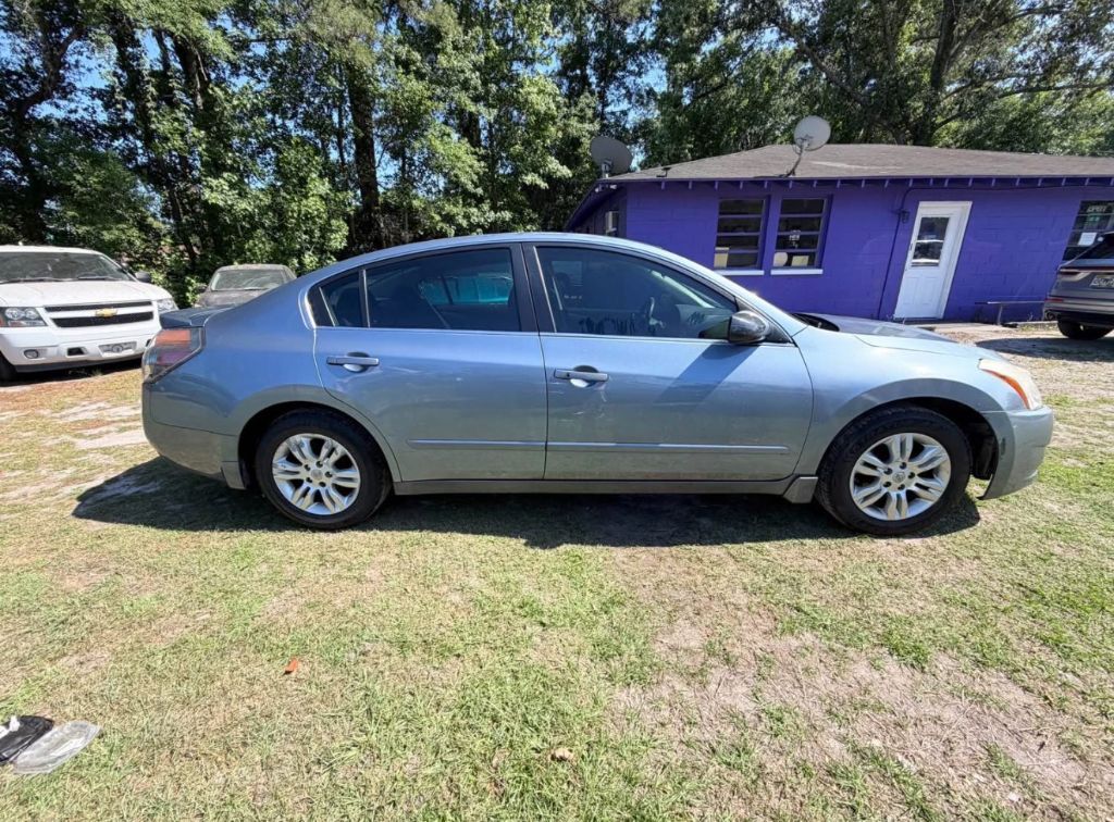 2012 Nissan Altima - $4,000