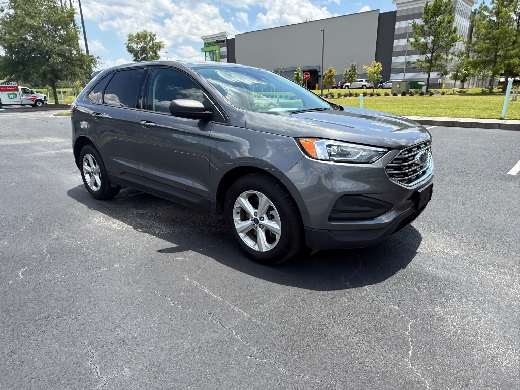 2022 Ford Edge - $12,899