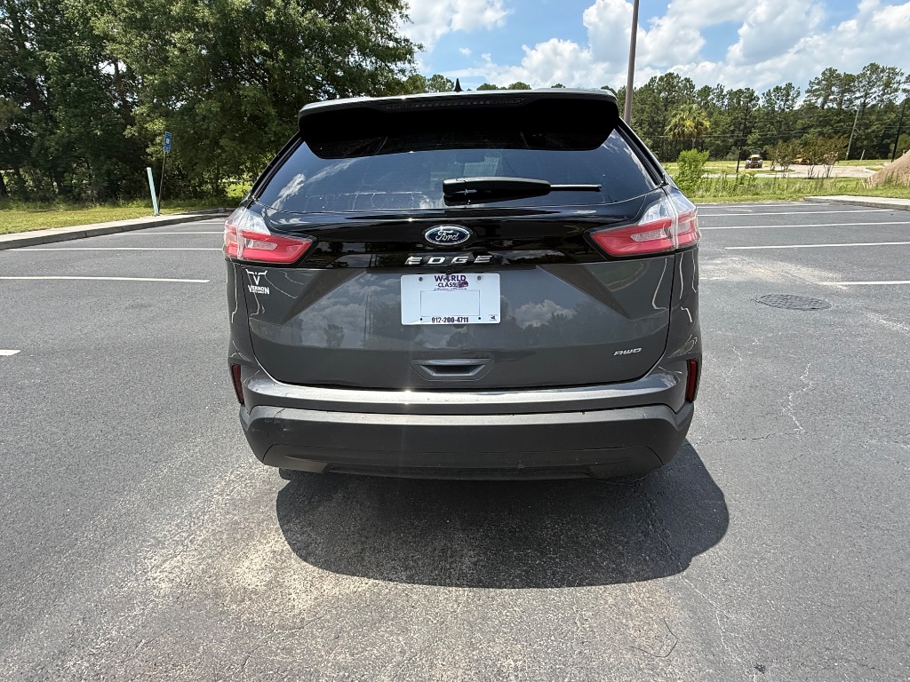 2022 Ford Edge - $12,899