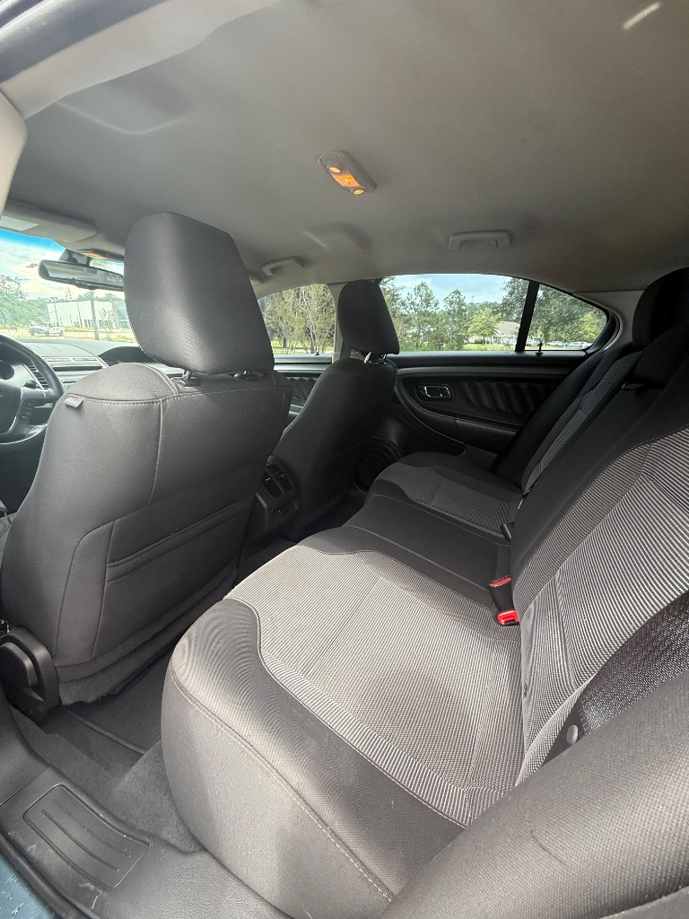 2010 Ford Taurus - $5,999