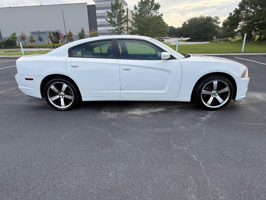 2012 Dodge Charger - $7,400