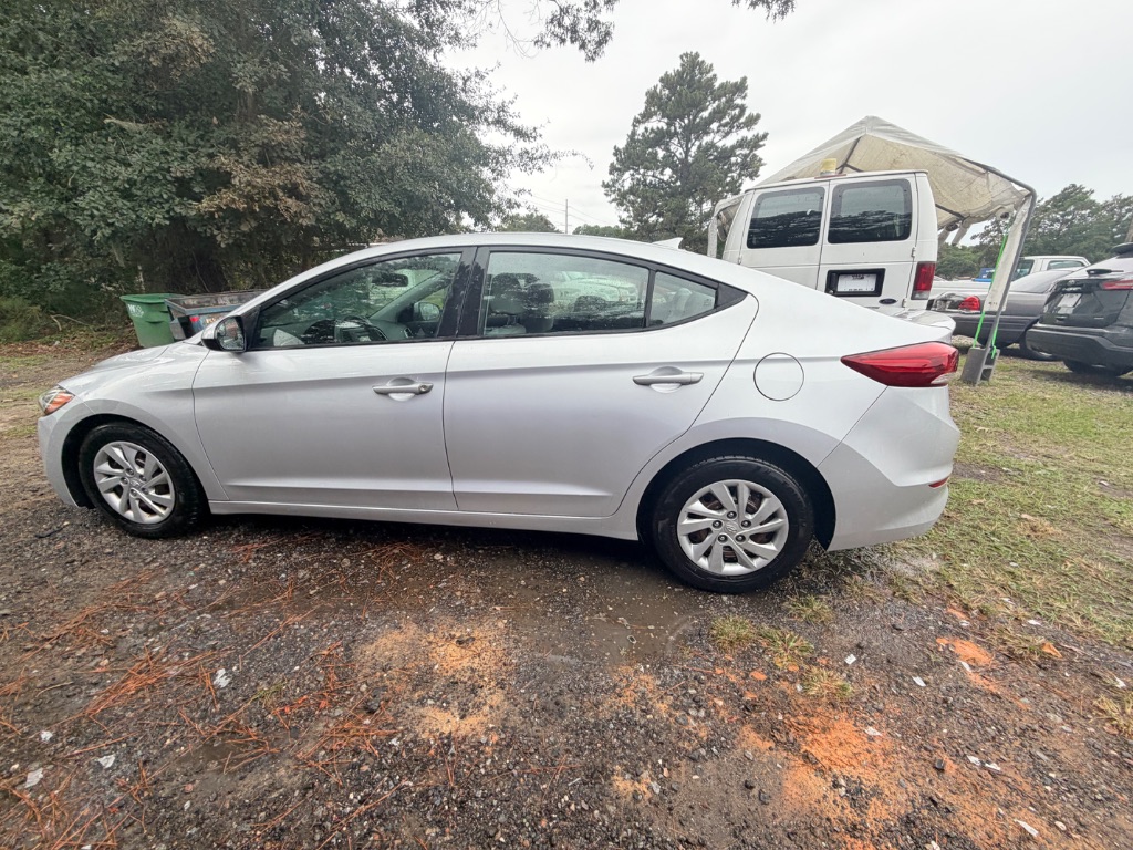 2017 Hyundai Elantra - $5,000