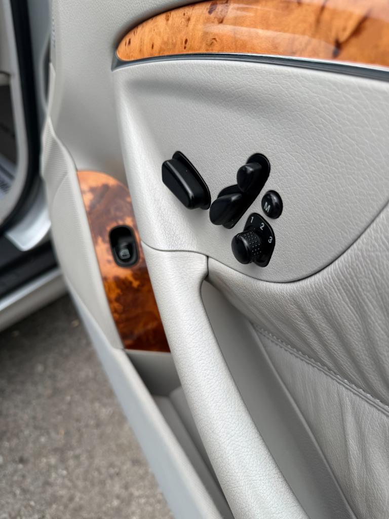 2004 Mercedes-Benz CLK-Class - $9,887