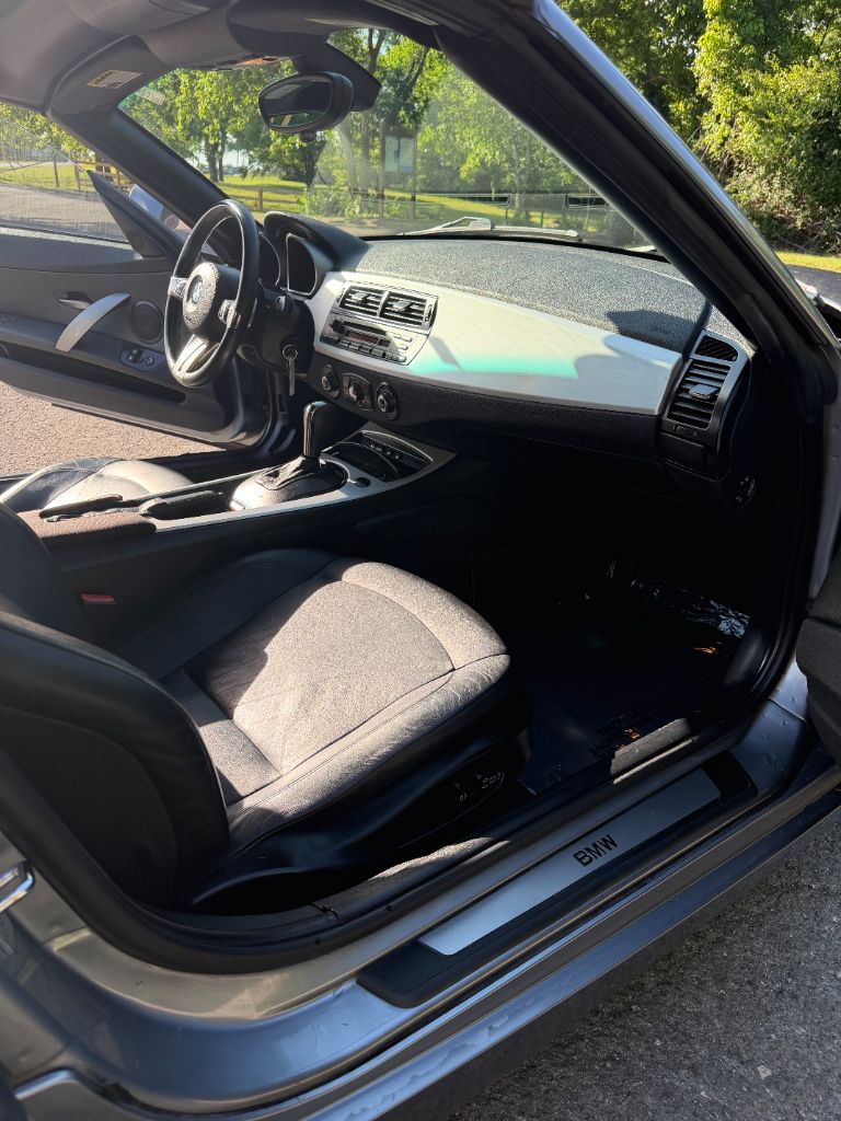 2006 BMW Z4 - $7,583