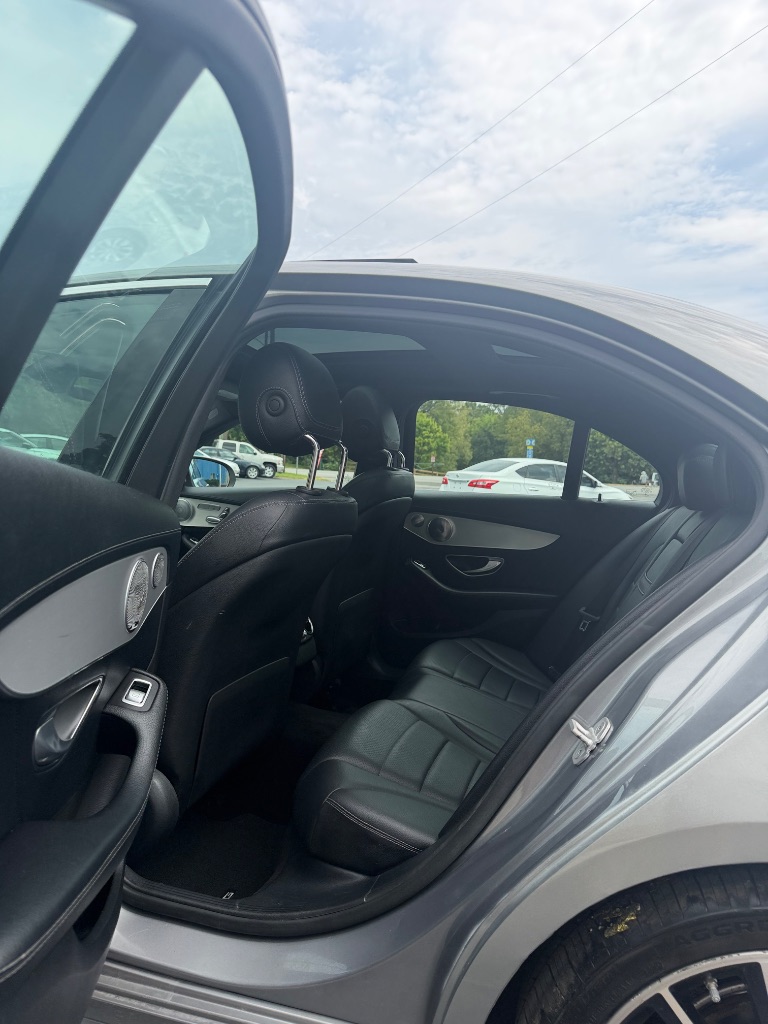 2015 Mercedes-Benz C-Class - $12,500