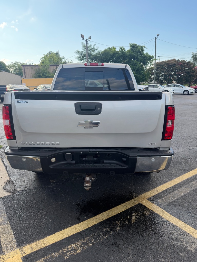 2007 Chevrolet Silverado - $13,887