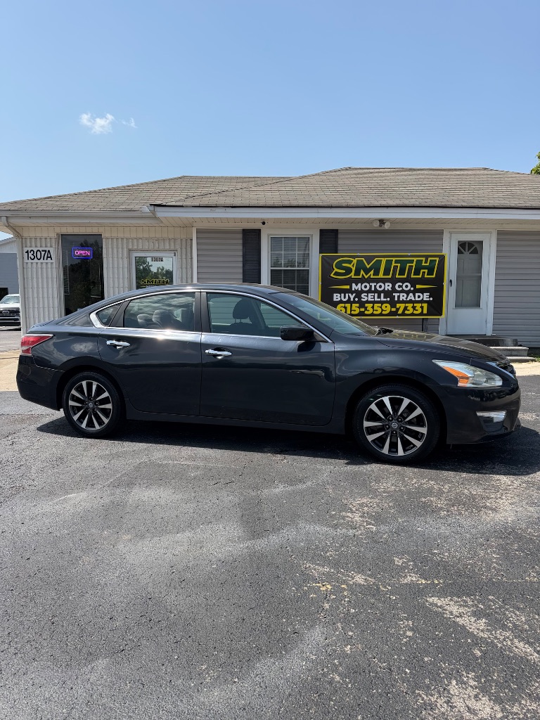 2013 Nissan Altima - $10,887