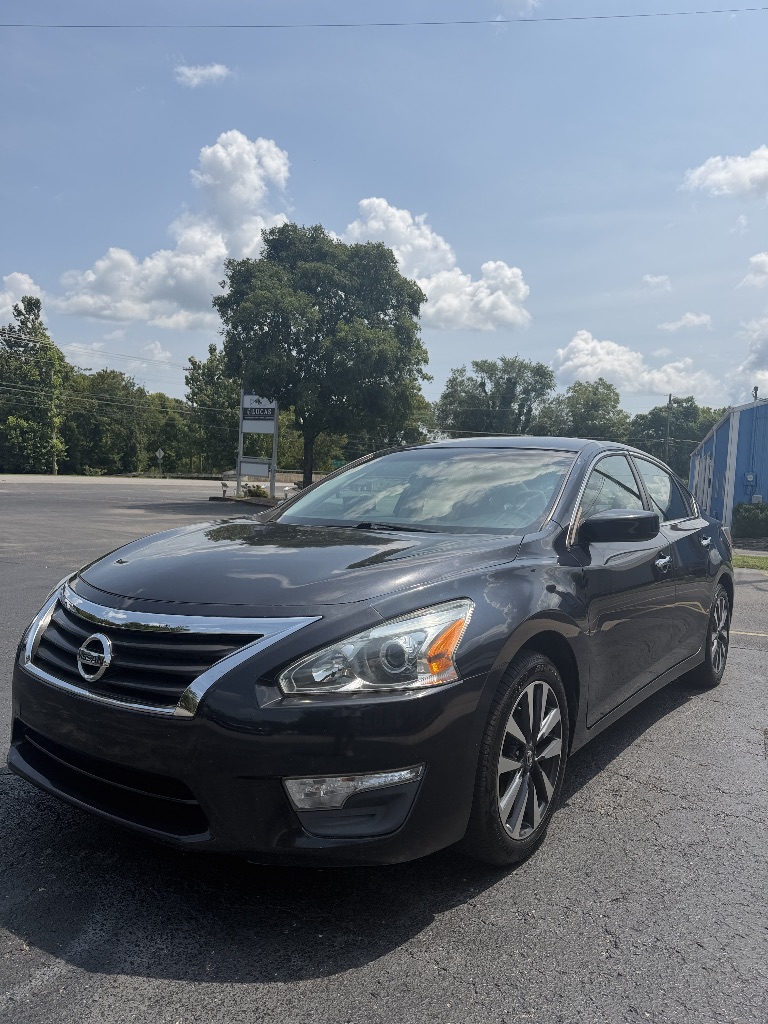 2013 Nissan Altima - $10,887